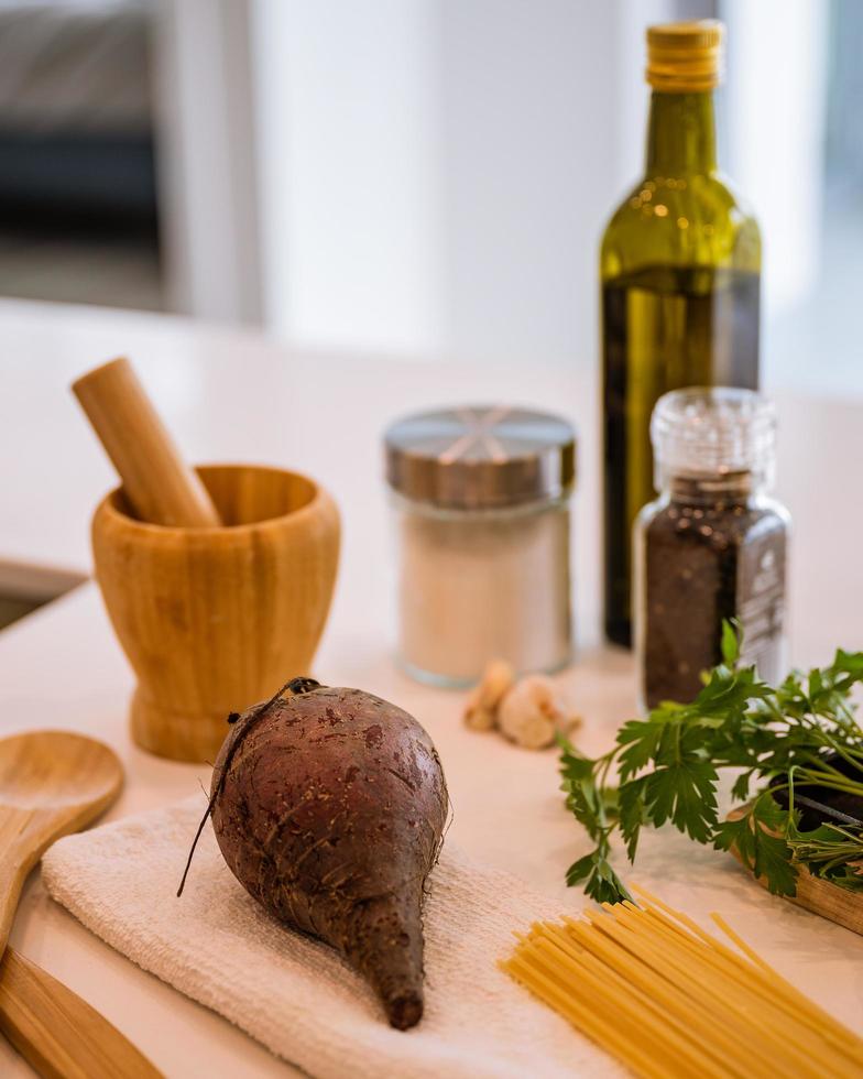 remolacha y suministros de cocina foto