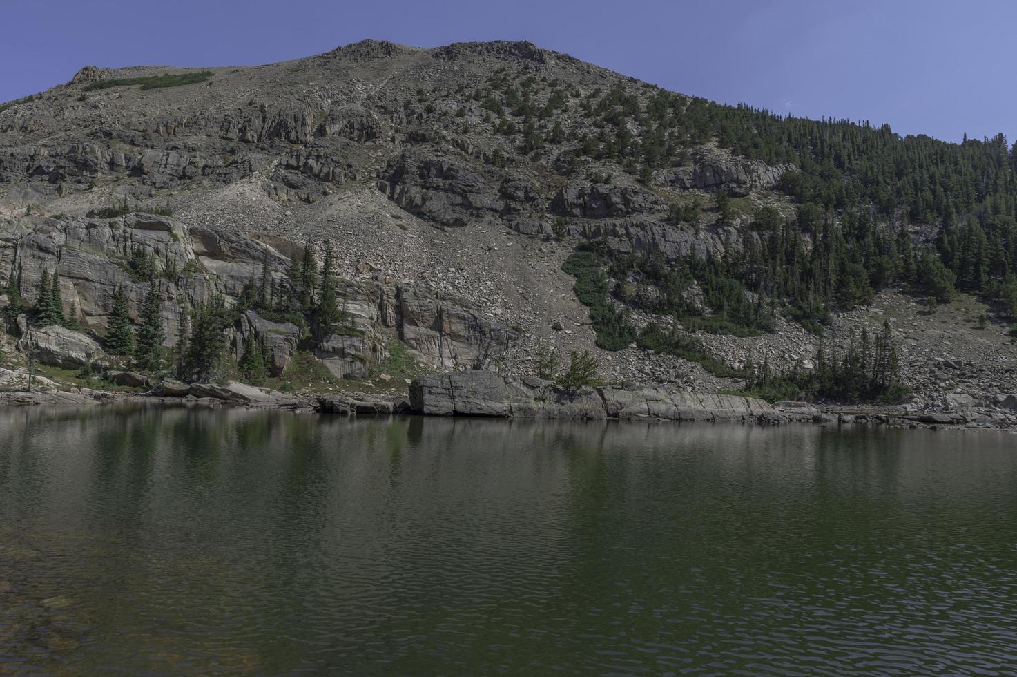 lago del castillo en el parque nacional de las montañas rocosas foto