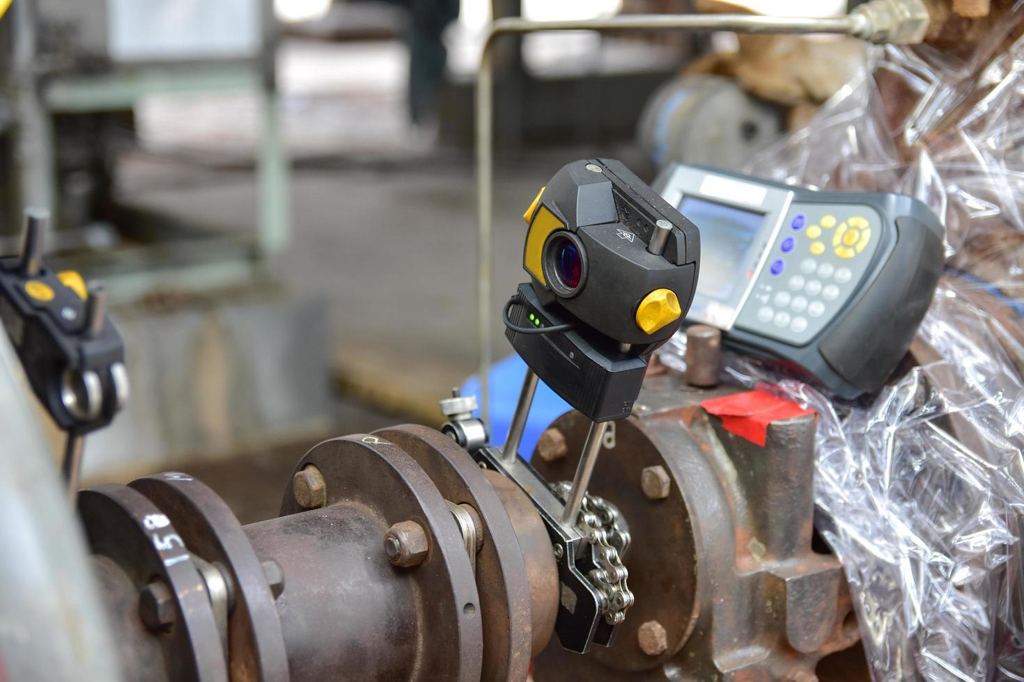 Shaft alignment tool photo