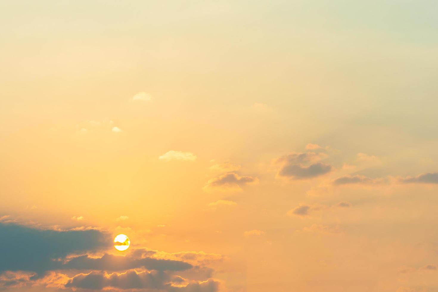 fondo del cielo al atardecer foto