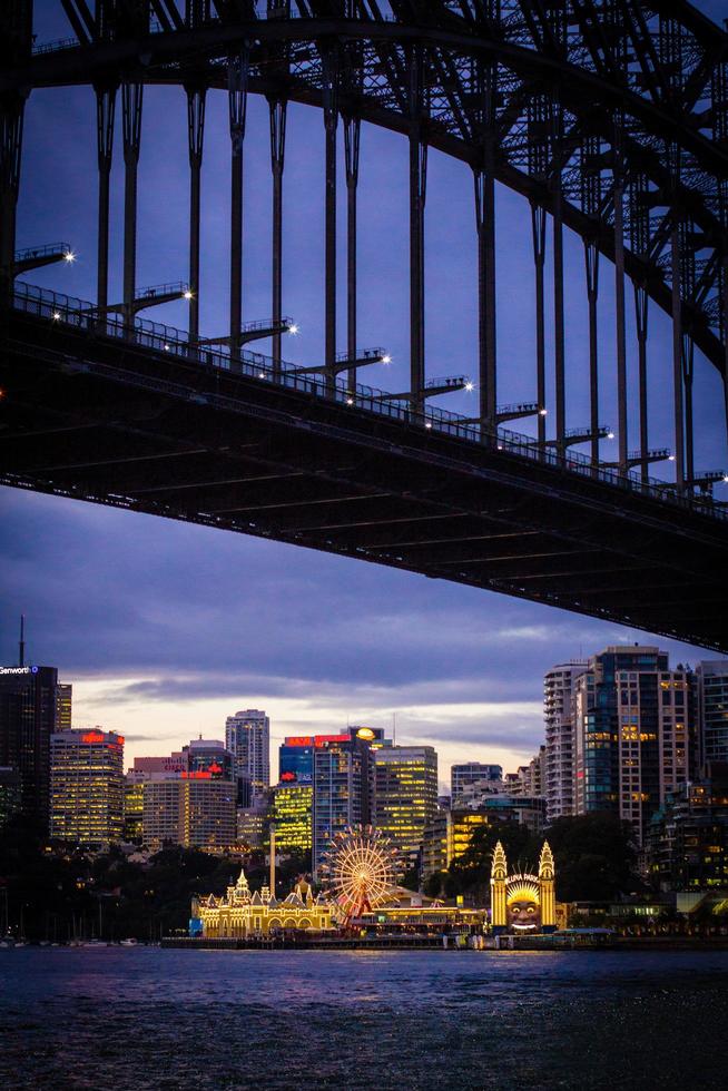 Sydney, Australia, 2020 - Vista de Sydney por la noche foto