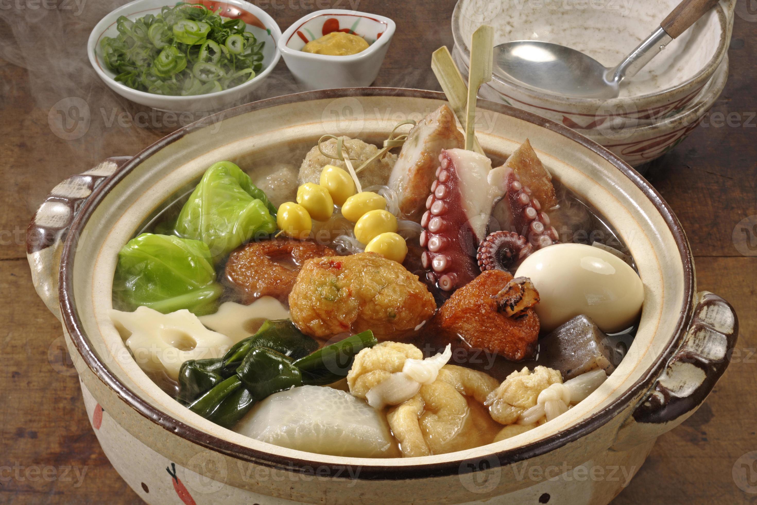 https://static.vecteezy.com/system/resources/previews/001/460/547/large_2x/oden-japanese-pot-au-feu-photo.jpg