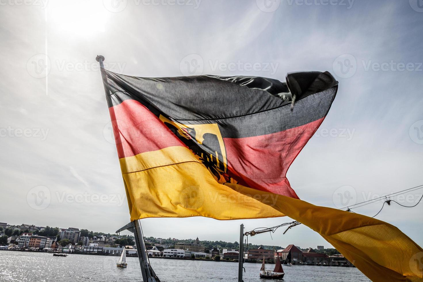 43+ Deutschlandflagge Im Vorgarten, In diesem artikel finden sie alle