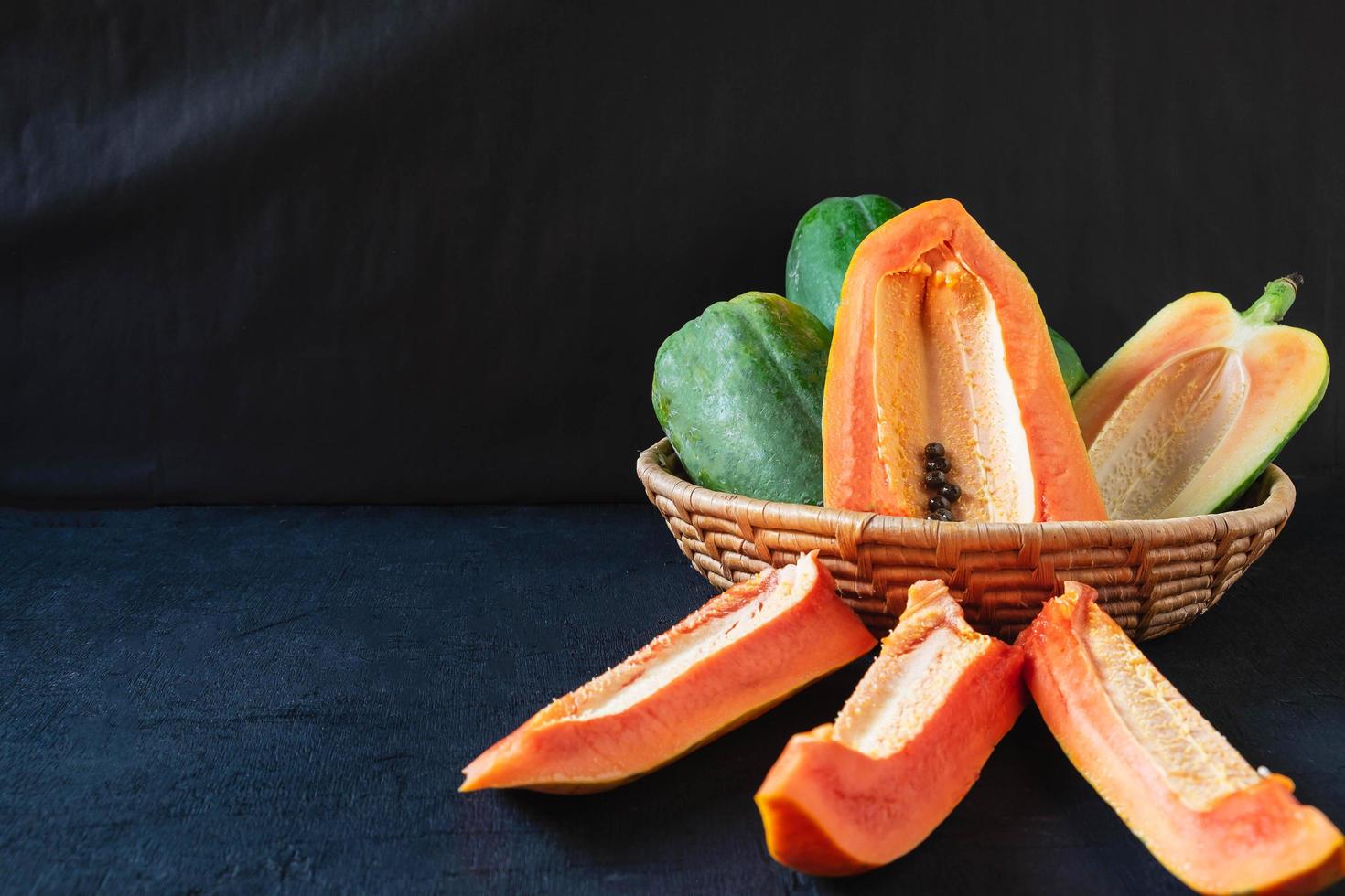 Ripe papaya fruit photo