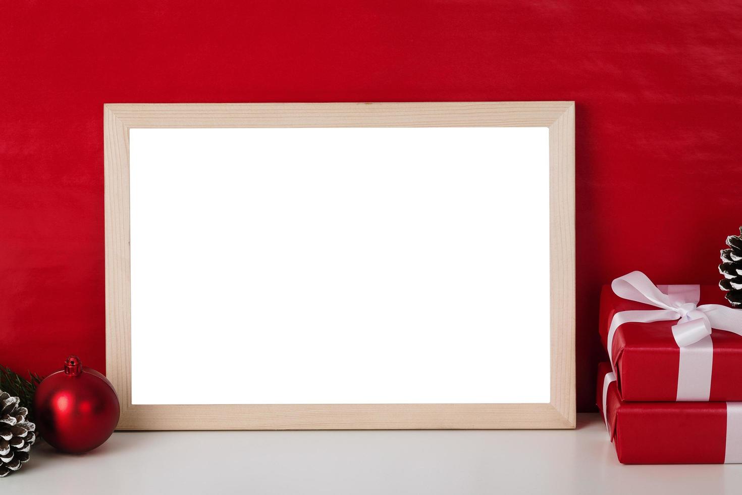 Blank wooden photo frame mockup t