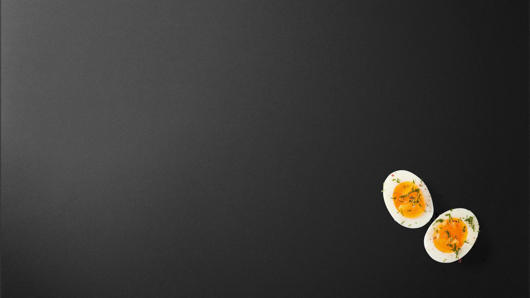 huevo cocido con especias foto