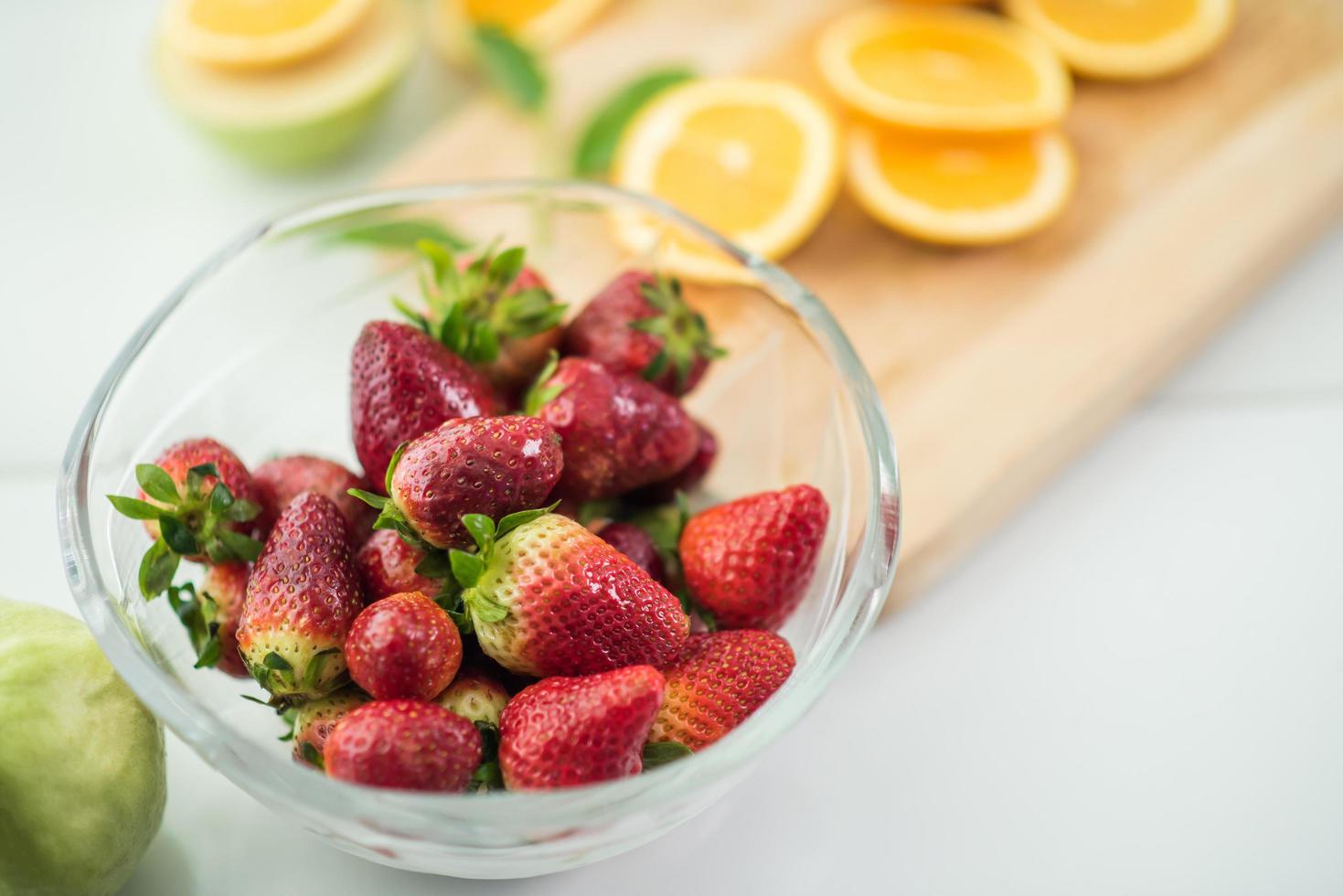 una variedad de fruta fresca foto