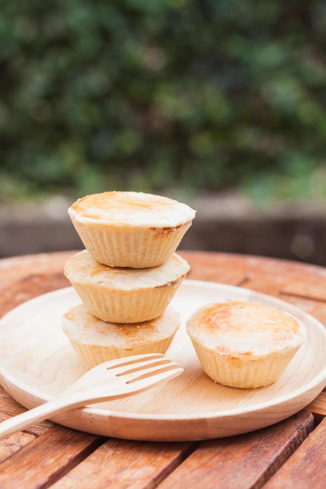 tartas en un plato foto