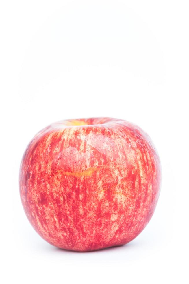 manzana roja sobre fondo blanco foto