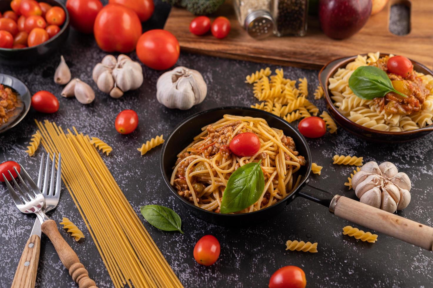 Spaghetti pasta with tomato and basil photo