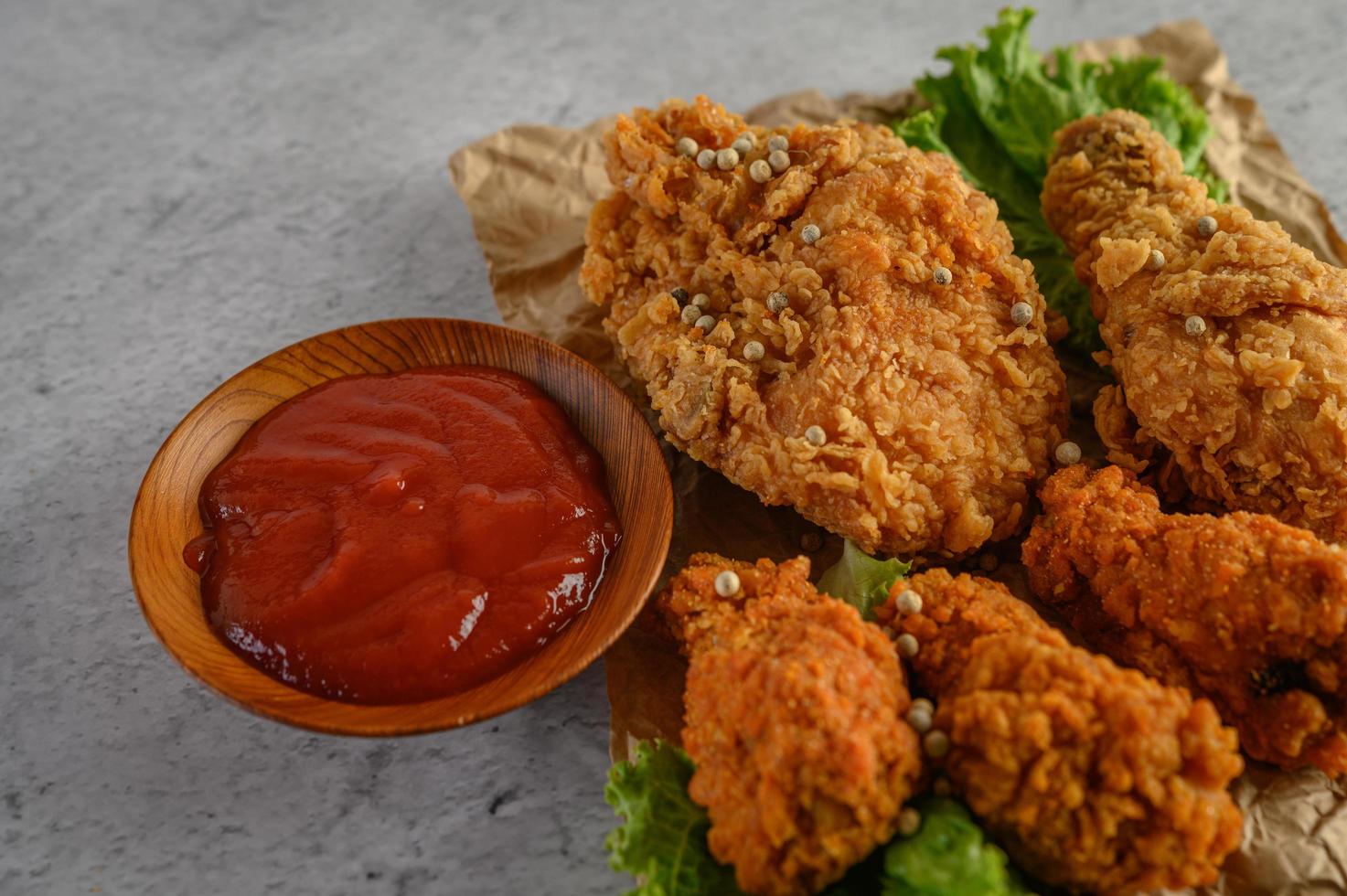Crispy fried chicken with sauce photo