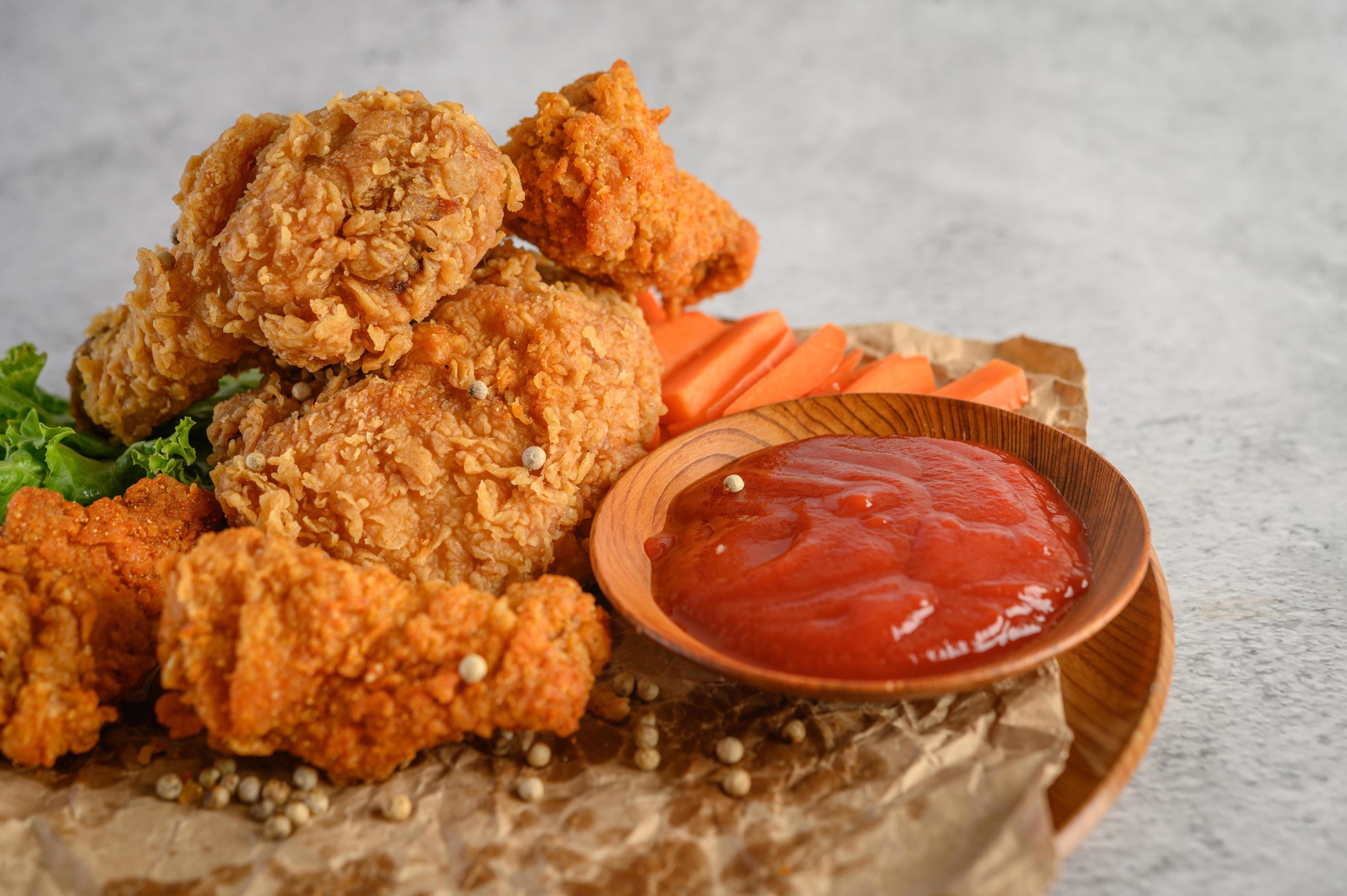 Crispy fried chicken with sauce 1831384 Stock Photo at Vecteezy