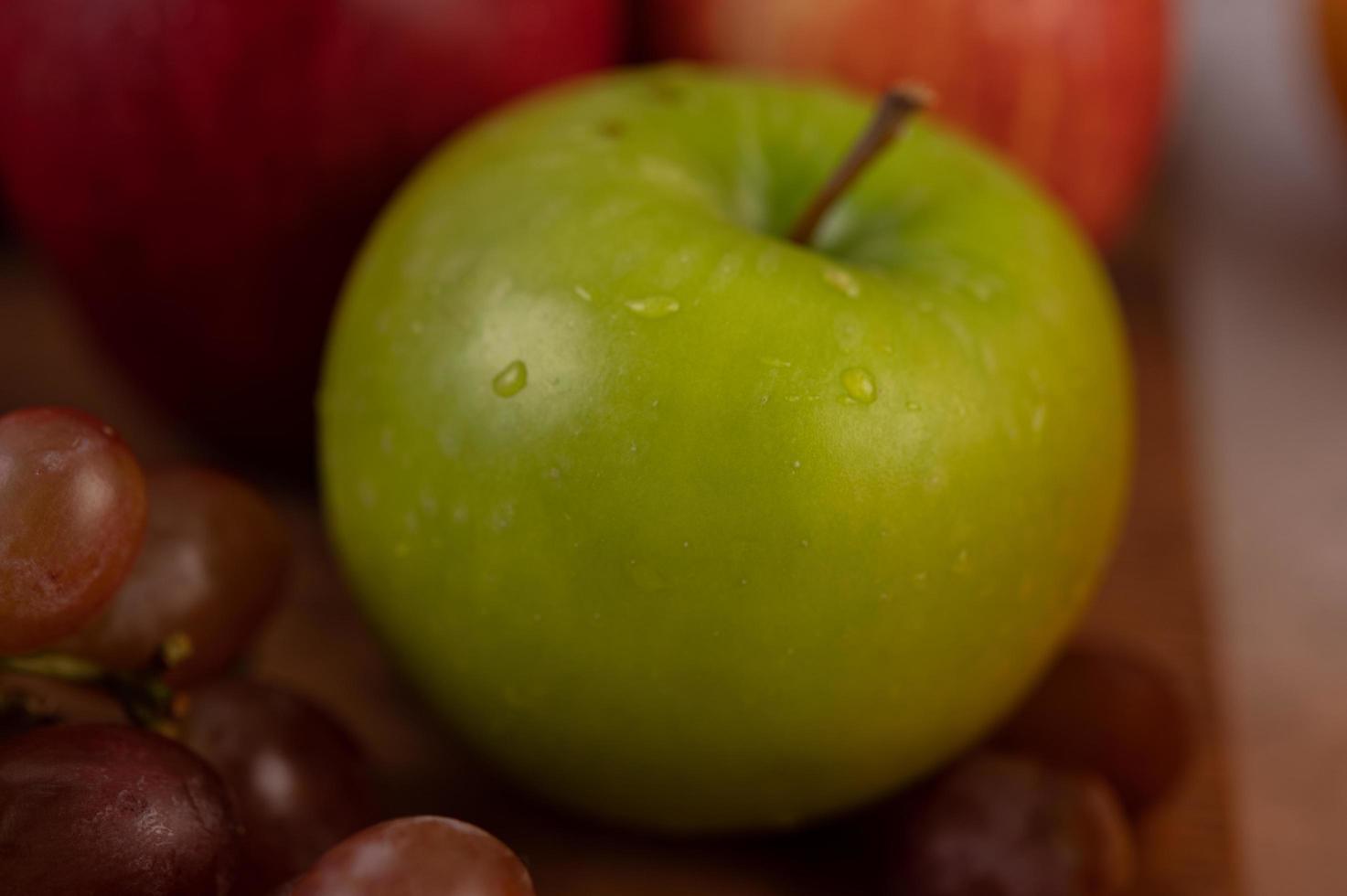 Close-up of a green apple photo
