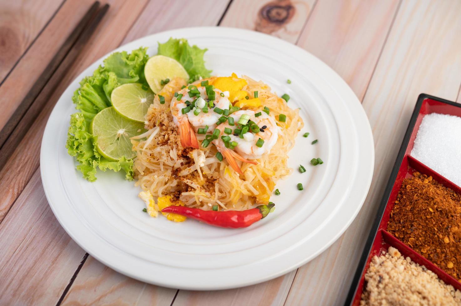 Plate of pad Thai shrimp photo