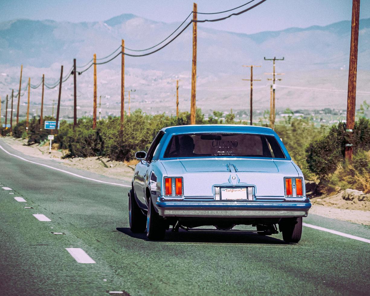 Blue Chevrolet Camaro photo