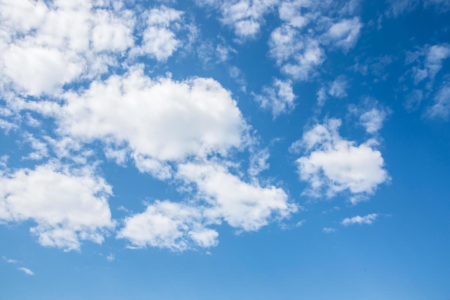 el cielo y las nubes foto