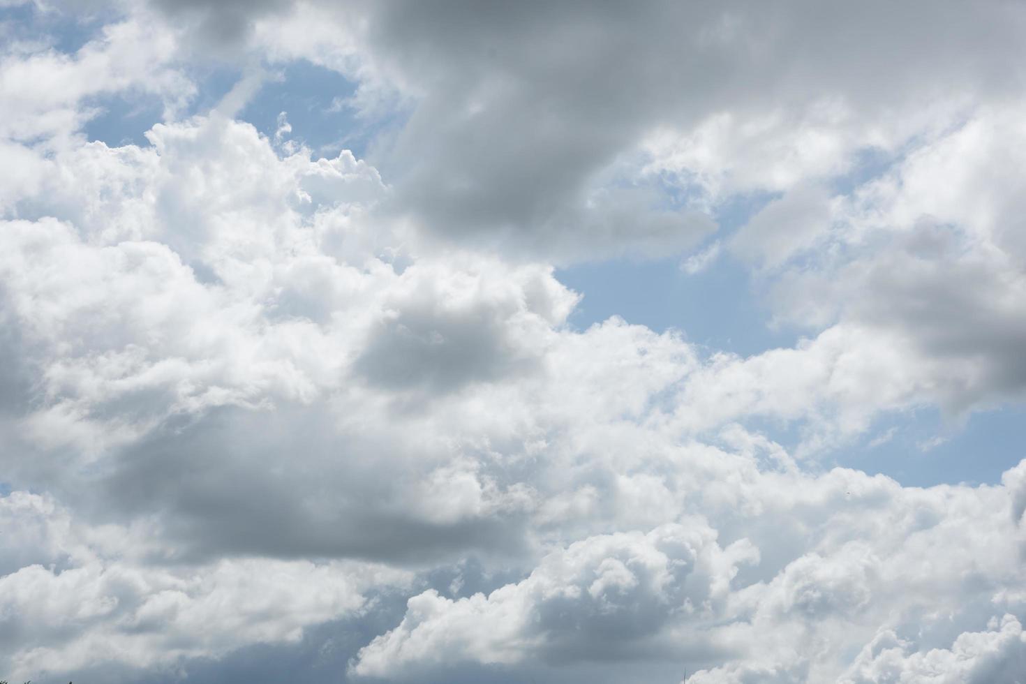 el cielo y las nubes foto