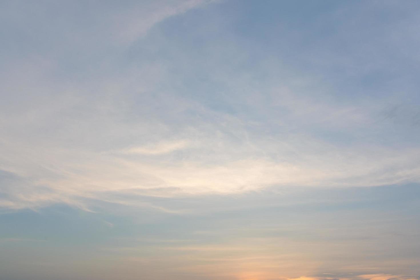 el cielo y las nubes foto