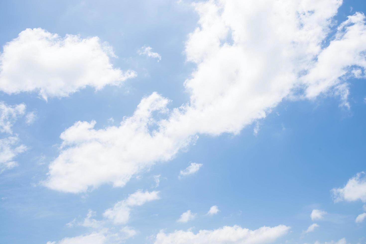 el cielo y las nubes foto