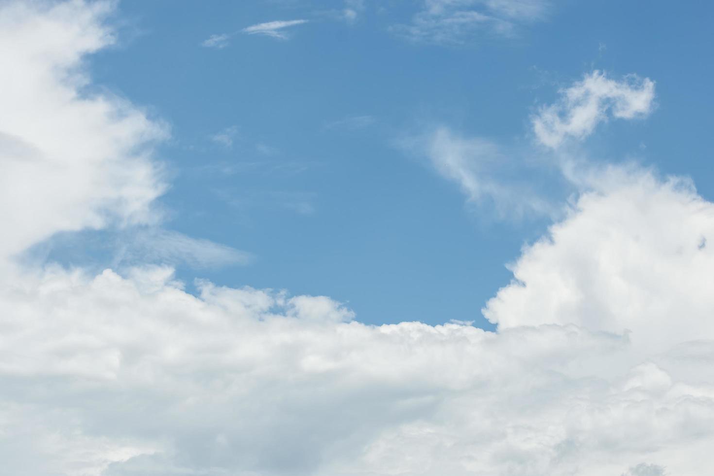 el cielo y las nubes foto