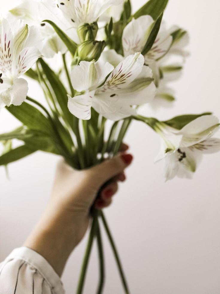 Bouquet in hand photo