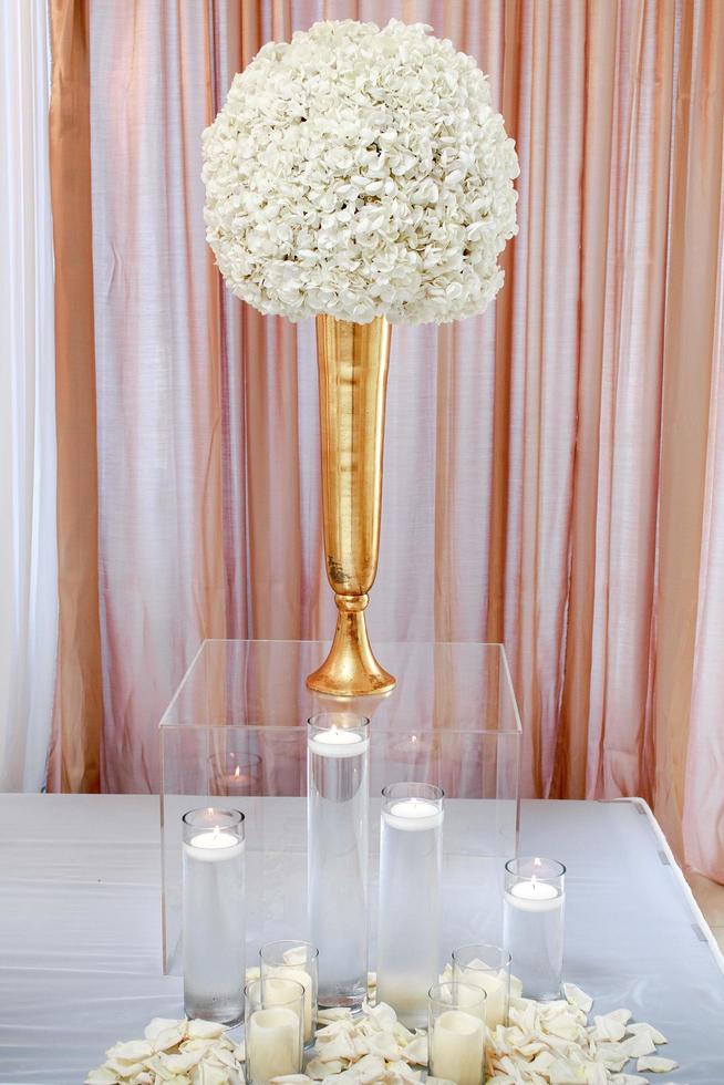 White flower centerpiece photo