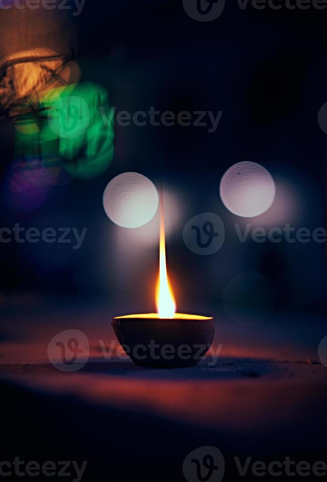 diya durante diwali, el festival de las luces foto