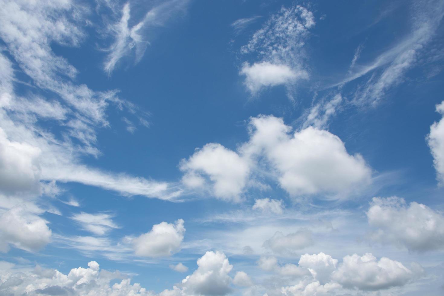 nubes en el cielo foto