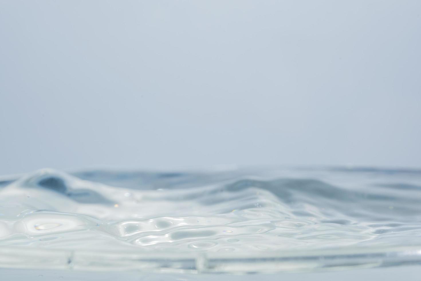 cerca de la superficie del agua foto