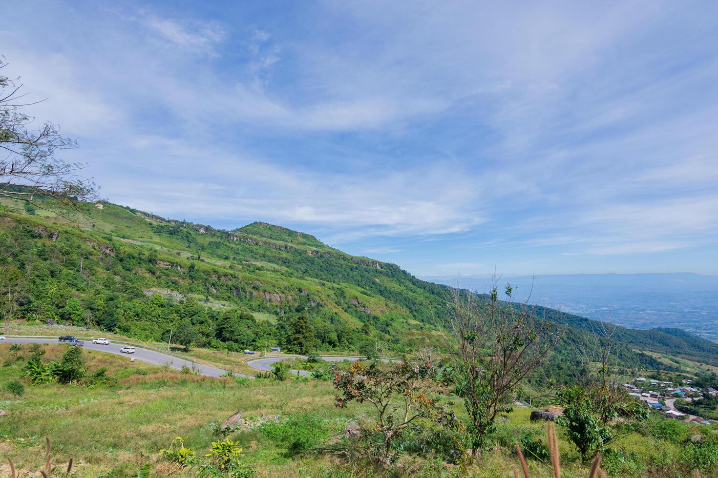 paisaje en phu tubberk en tailandia foto