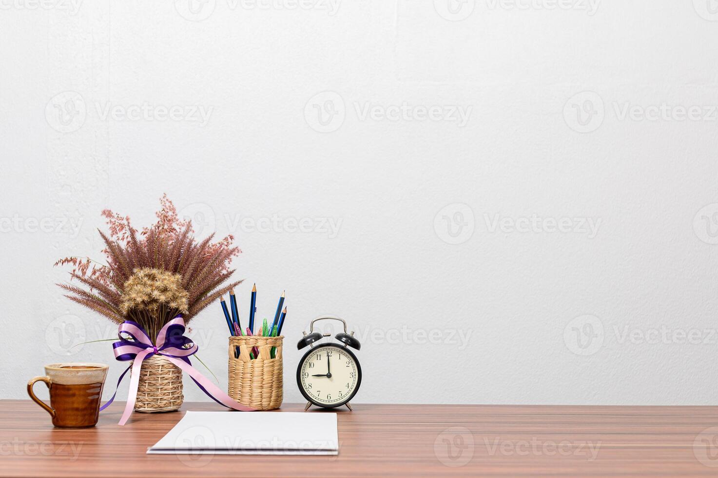 escritorio en la oficina foto
