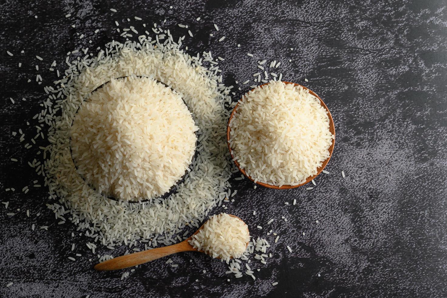 Close-up of milled rice in bowls photo