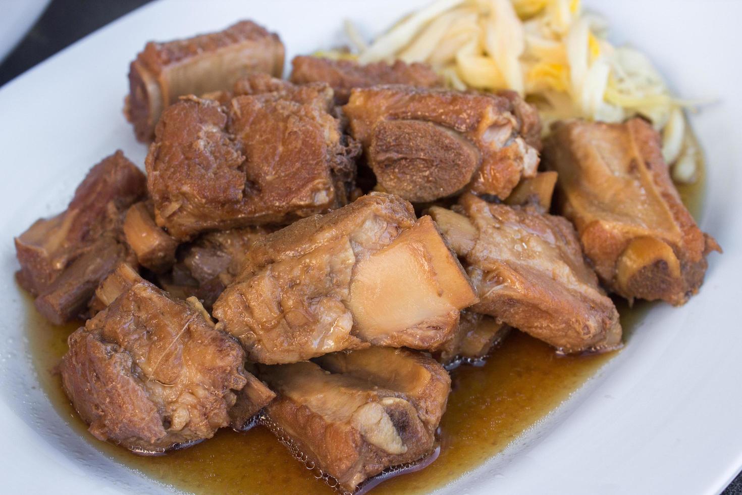 costillas de cerdo a la parrilla foto