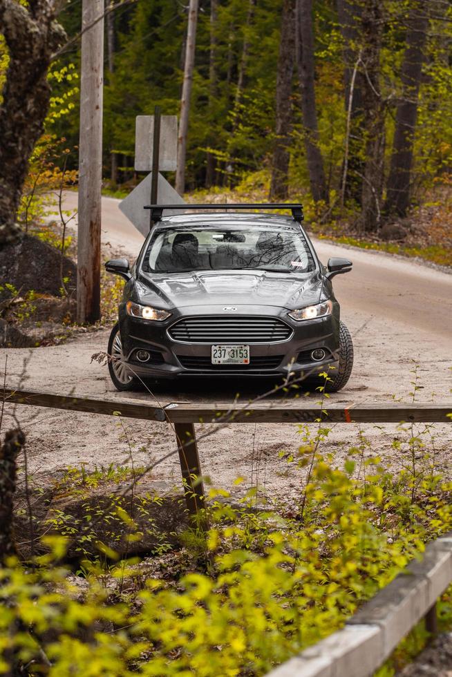 Estados Unidos, 2020 - coche mercedes benz negro en la carretera durante el día foto