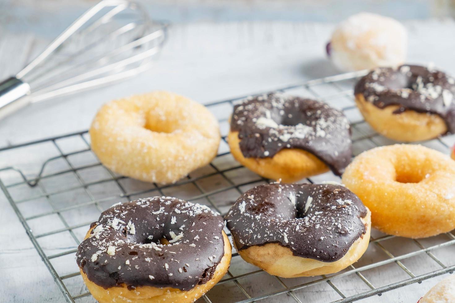 rosquillas de chocolate y vainilla foto