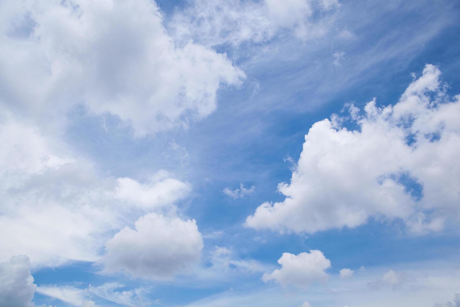 nubes en el cielo foto