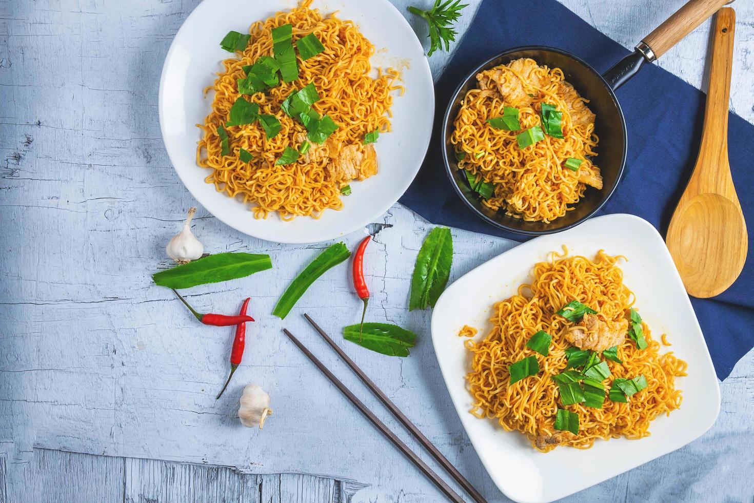 Top view of stir fried noodles photo