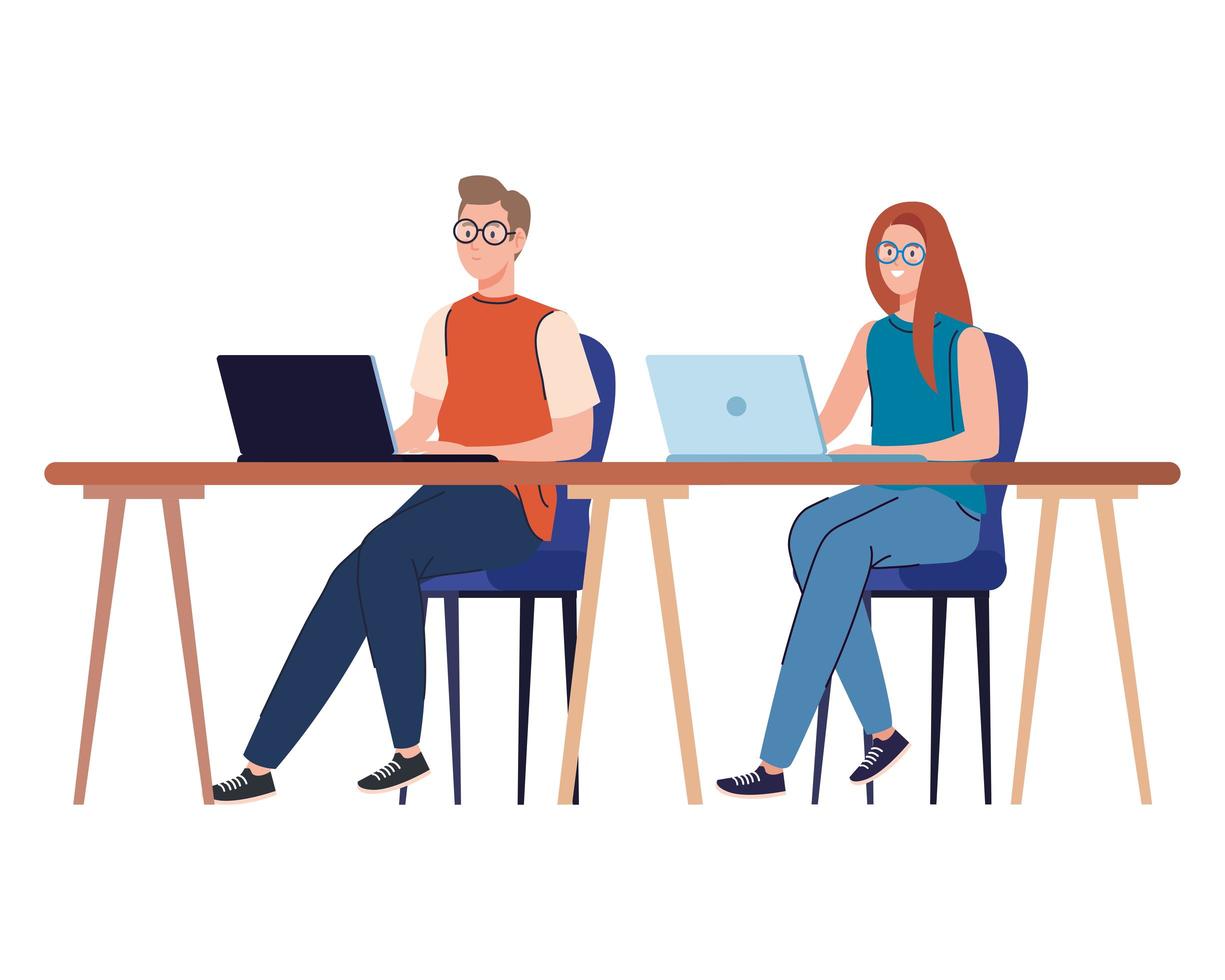 Dibujos animados de hombre y mujer con ordenadores portátiles en el diseño de vector de trabajo de escritorio