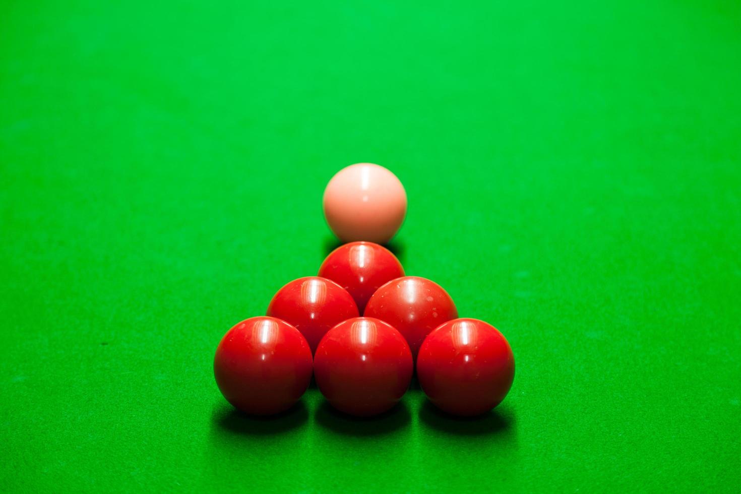 Sala De Bilhar, Salão De Jogos De Snooker, Salão De Bilhar Foto Royalty  Free, Gravuras, Imagens e Banco de fotografias. Image 191232259