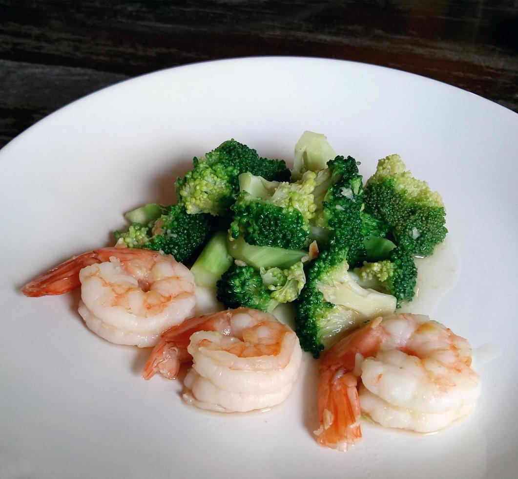 Broccoli with shrimp photo