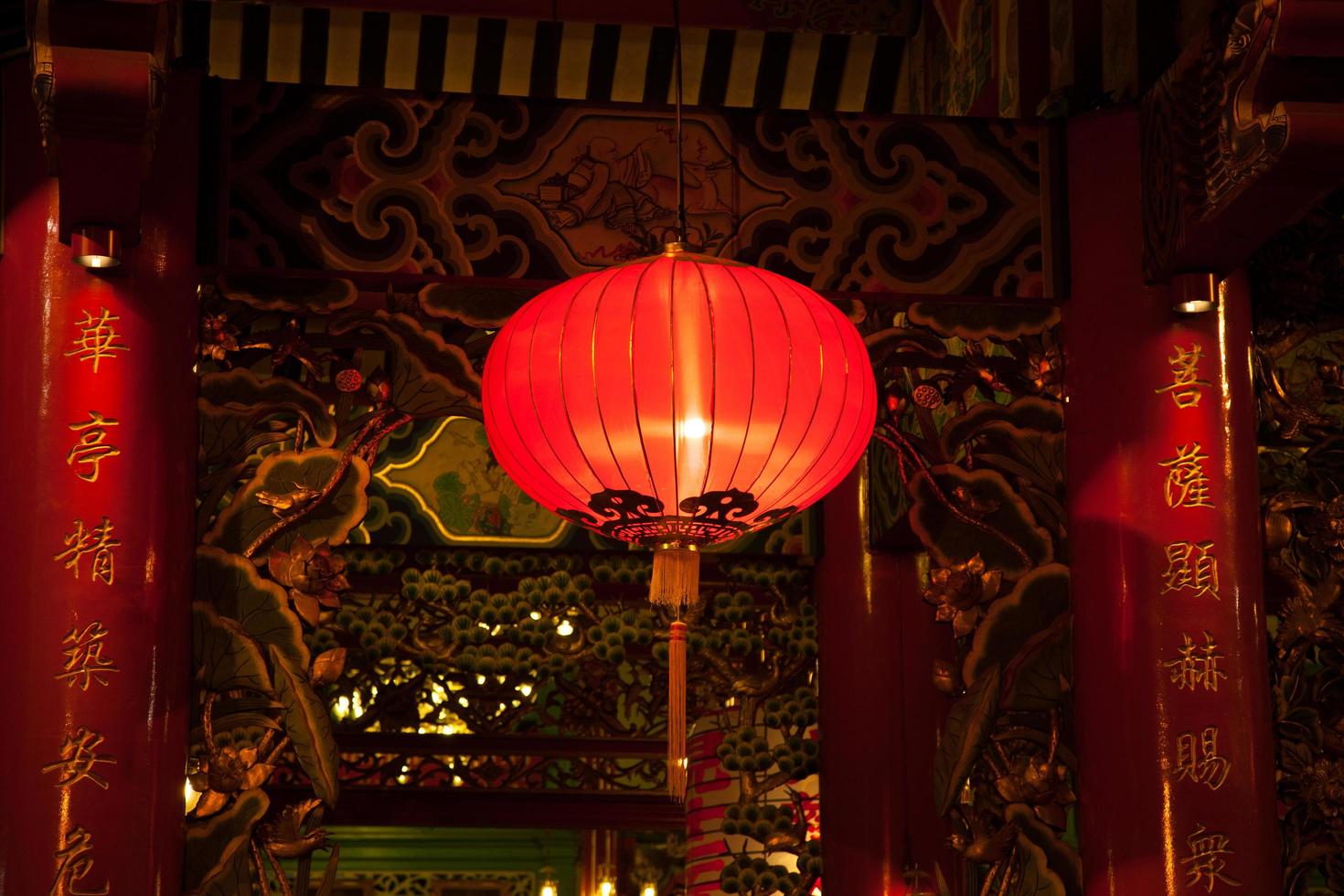 linterna roja china foto