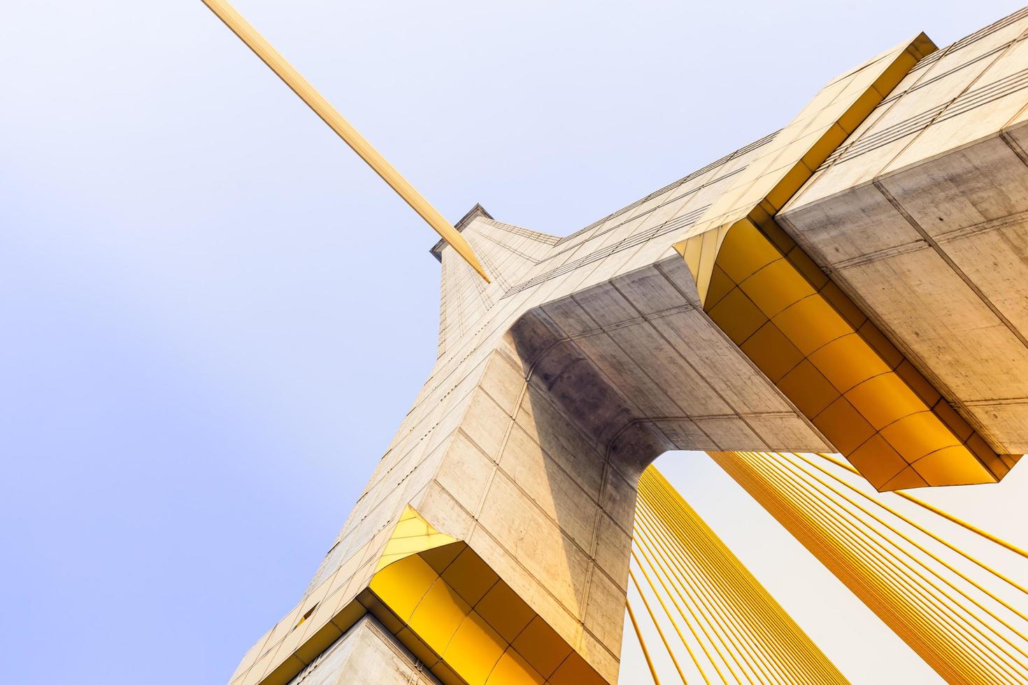 puente rama viii en bangkok, tailandia foto