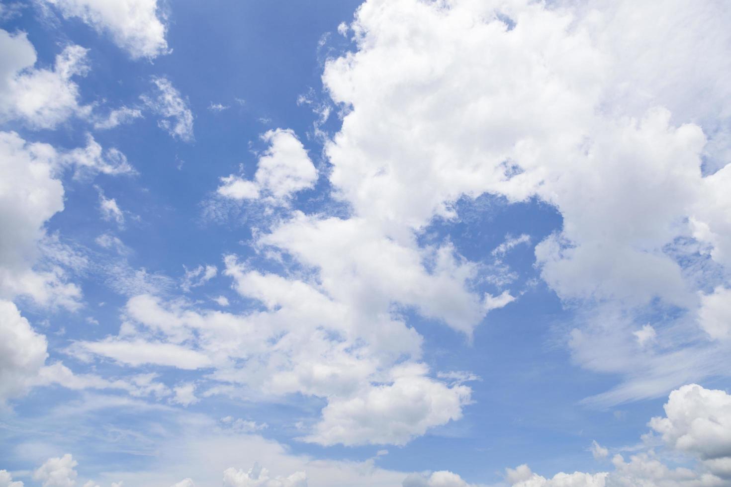 nubes en el cielo foto