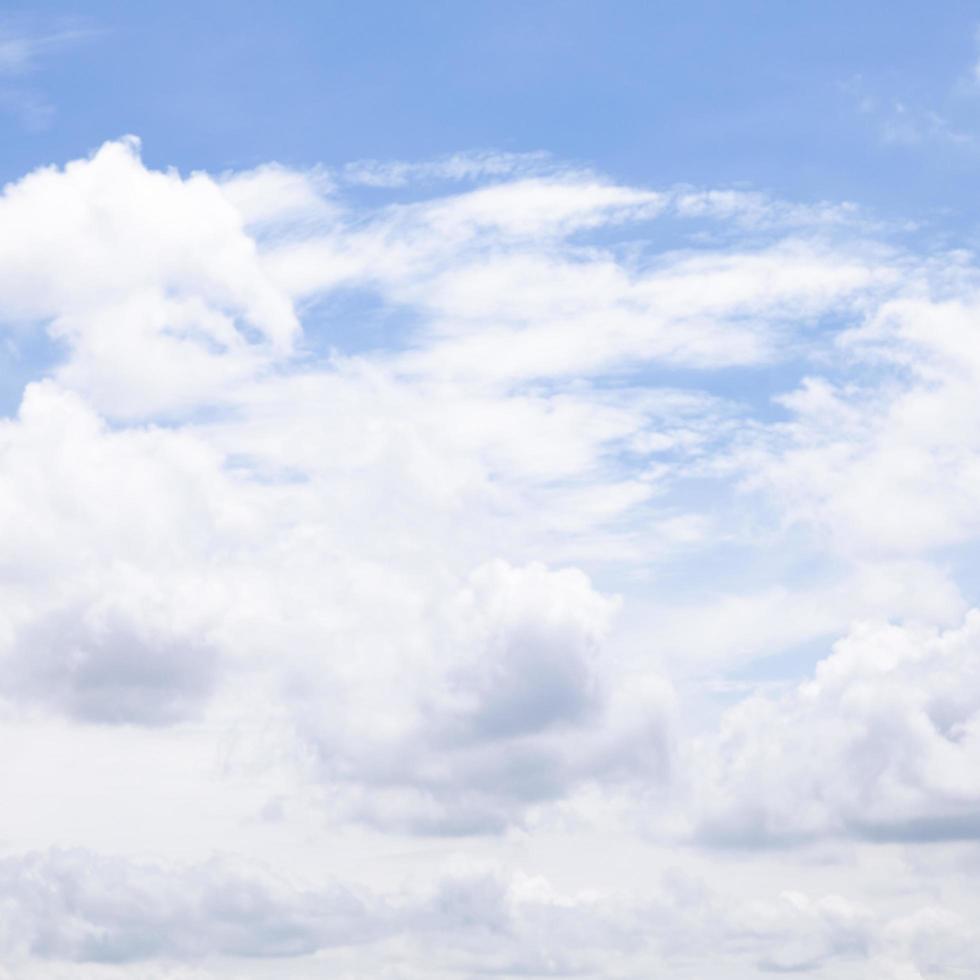 nubes en el cielo foto