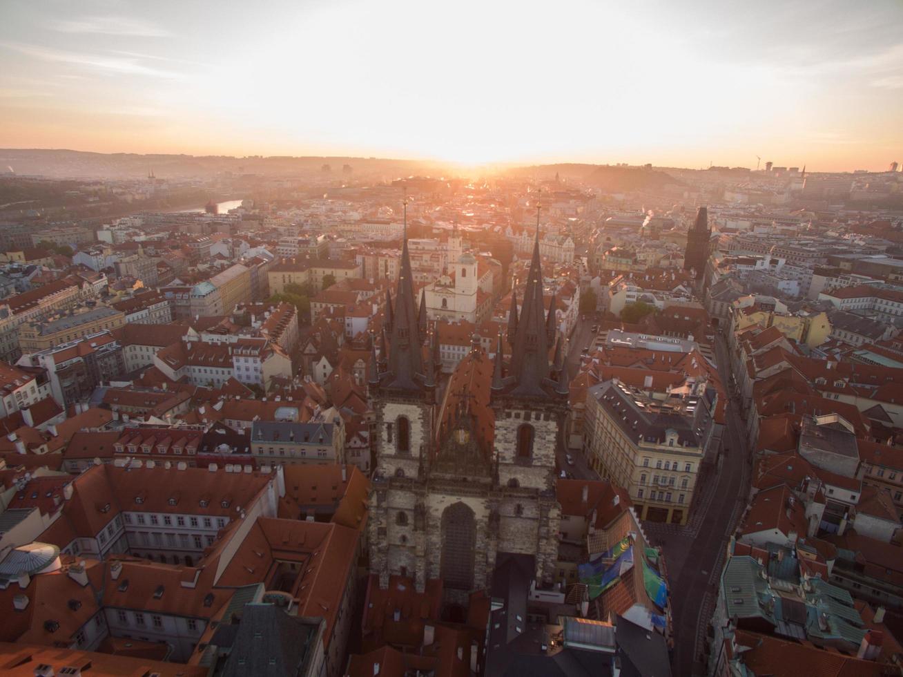 República Checa, Praga, 2020 - Vista aérea del casco antiguo de Praga. foto