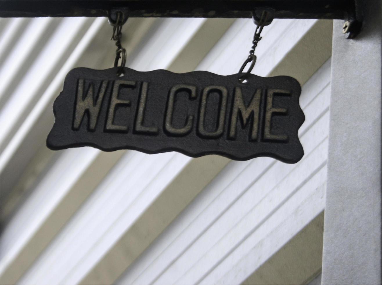 Metal welcome sign photo