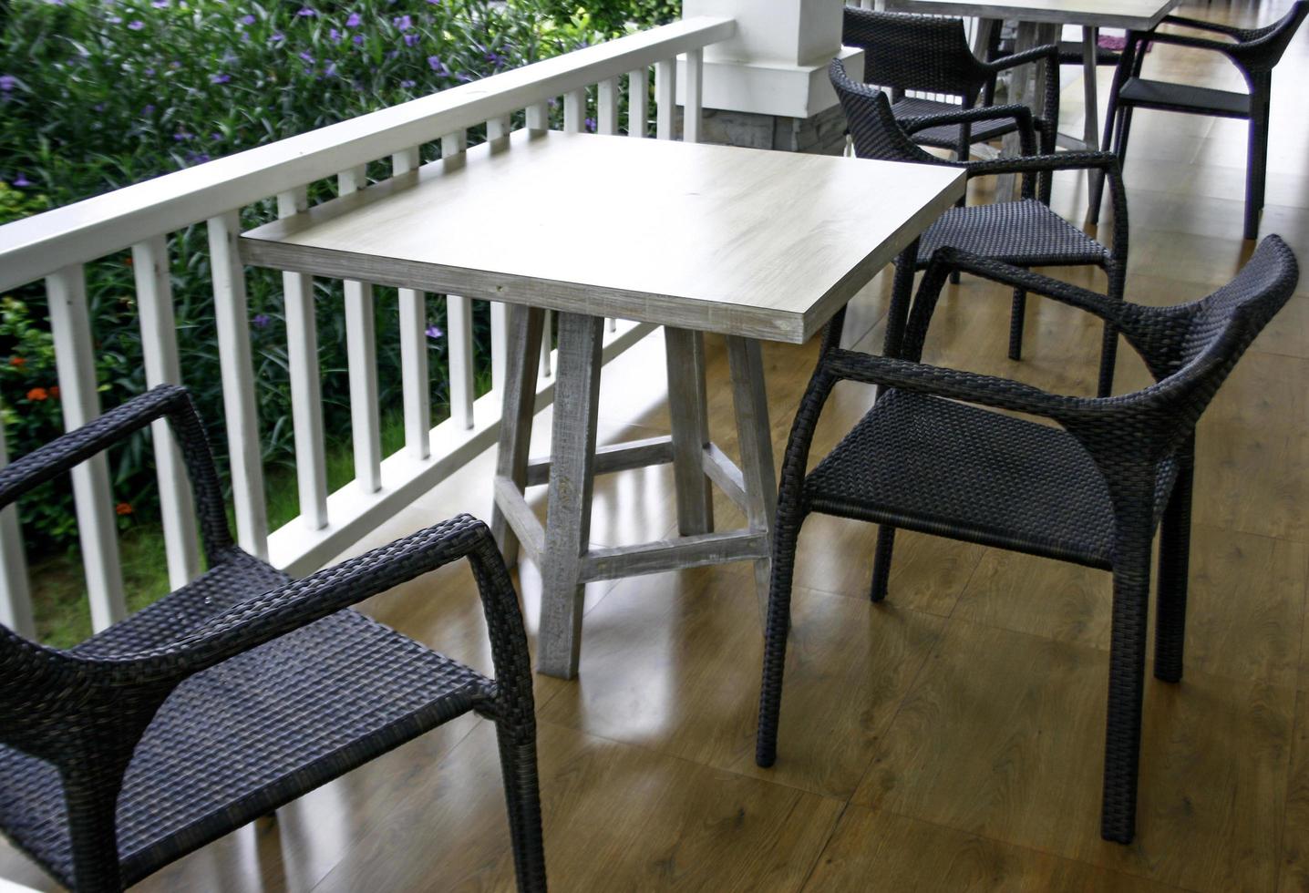 Outdoor dining furniture photo