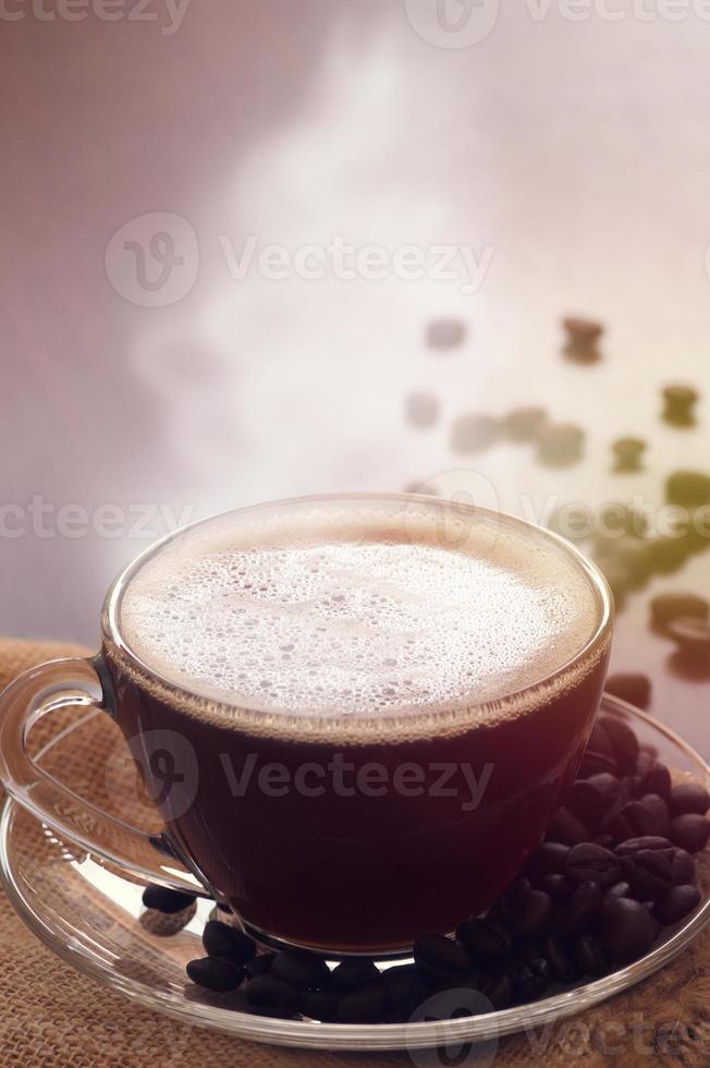 taza de cafe con vapor foto