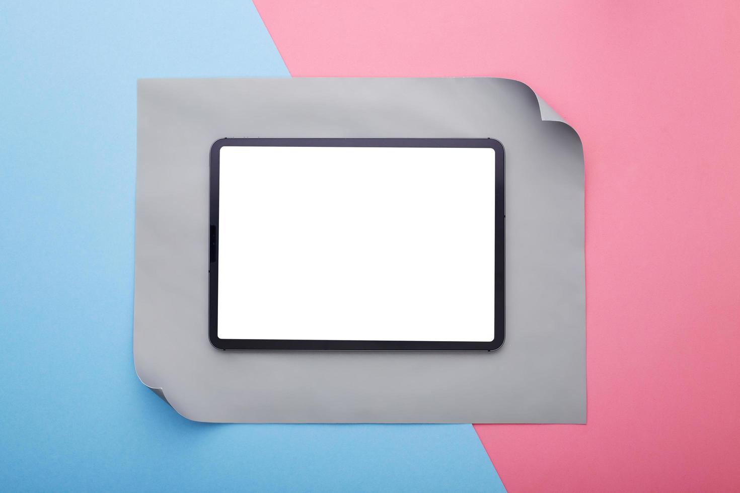 Tablet flat lay mock-up photo