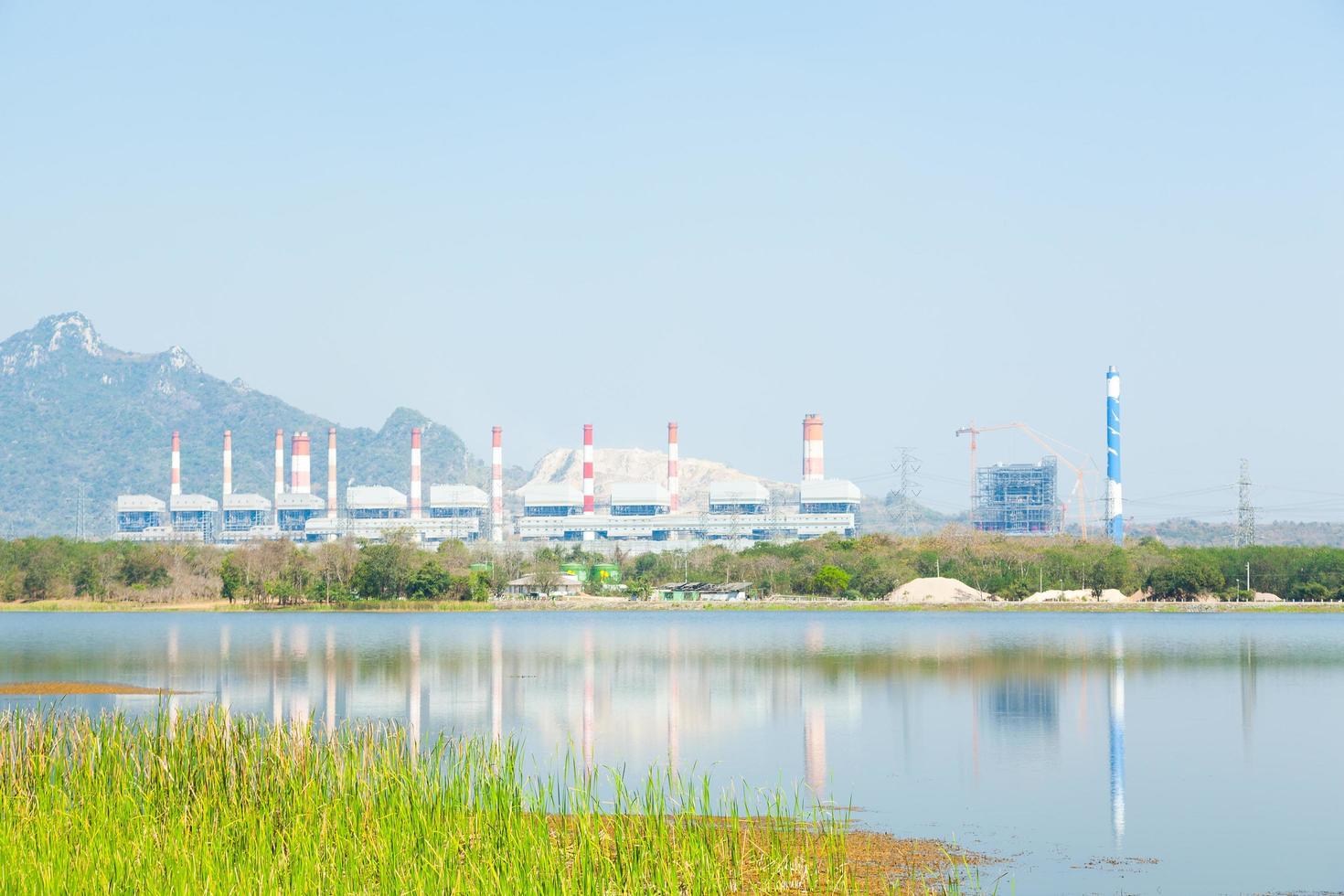 Planta de energía de carbón en Tailandia foto